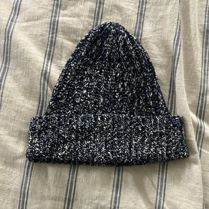 Esby hat